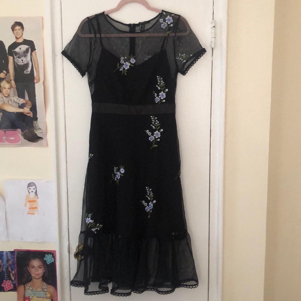 If you are interested comment or give me a like 👍🏽🖤💙